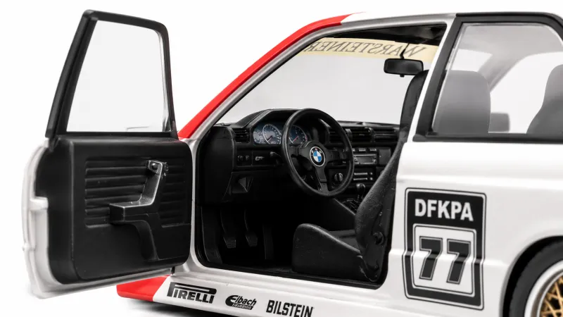 بي إم دبليو M3 (E30) — سباق وارشتاينر #77 | يو إيه إي دايكاست